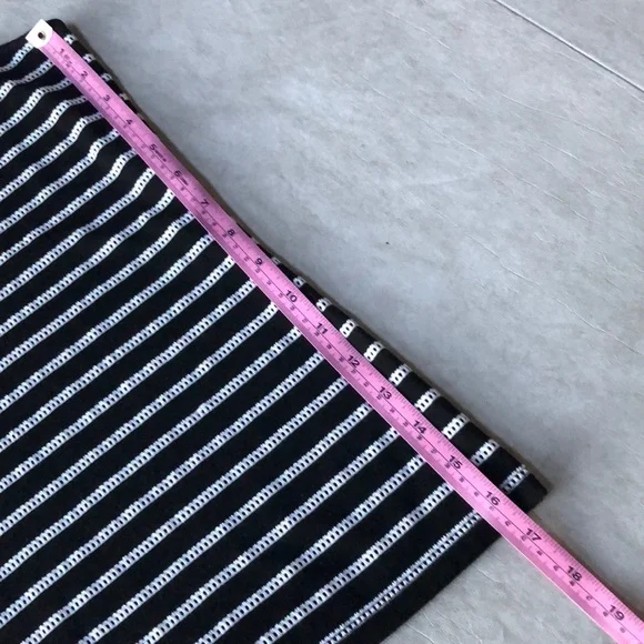 LOFT Black With White Stripes Adjustable Spaghetti Strap Camisole Tank Size S - Picture 5 of 13